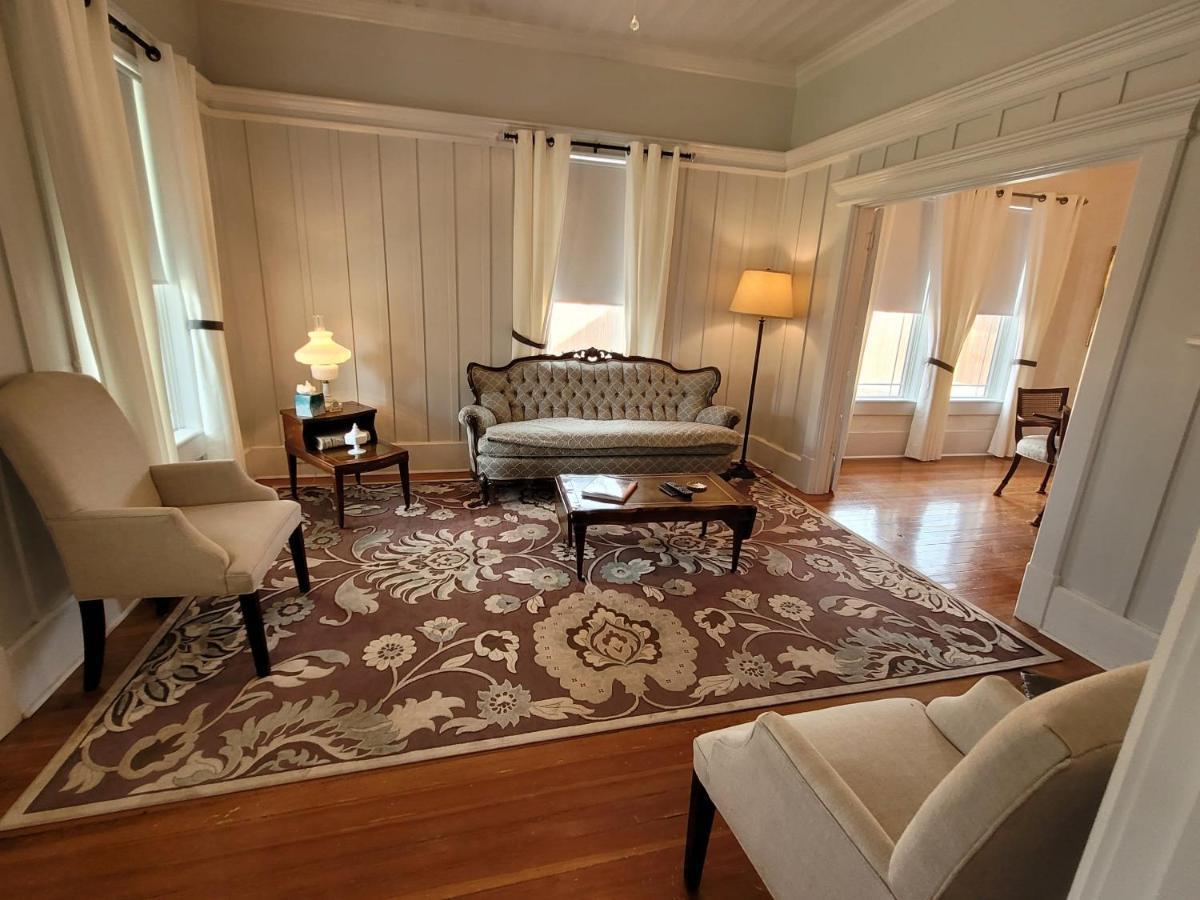 Holland House - Historic And Sophisticated Villa Alpine Ngoại thất bức ảnh